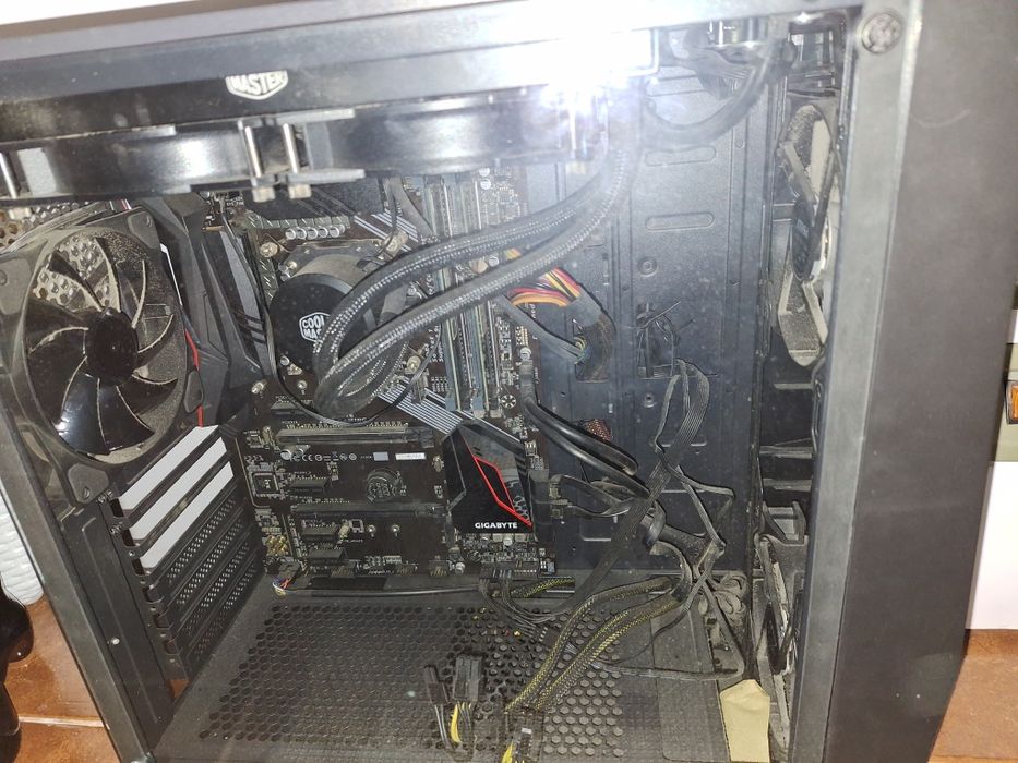 PC / partes de PC (Motherboard, CPU, Cooler, Power, Case)