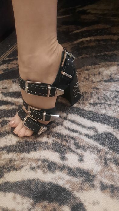 Босоніжки 37 розмір.