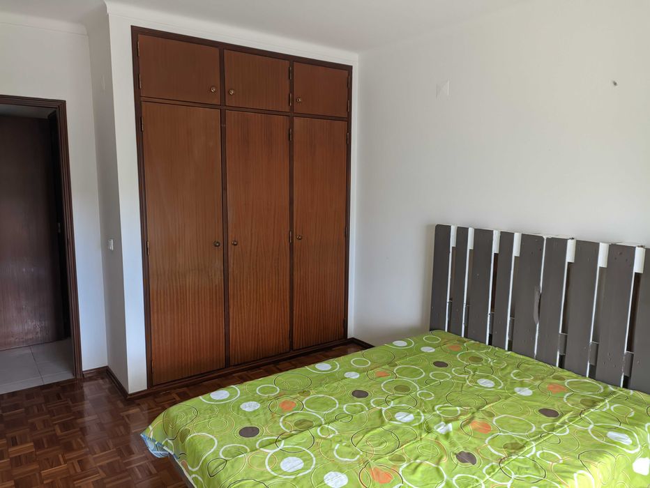 Quarto para arrendar