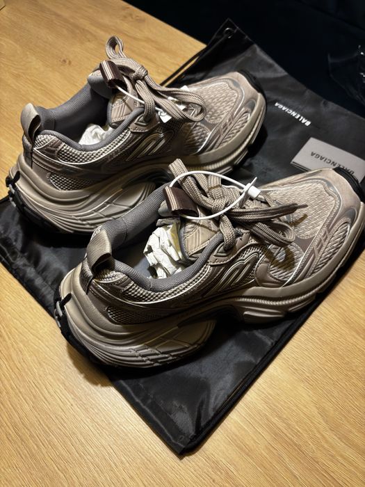 Sneakersy Balenciaga 6XL