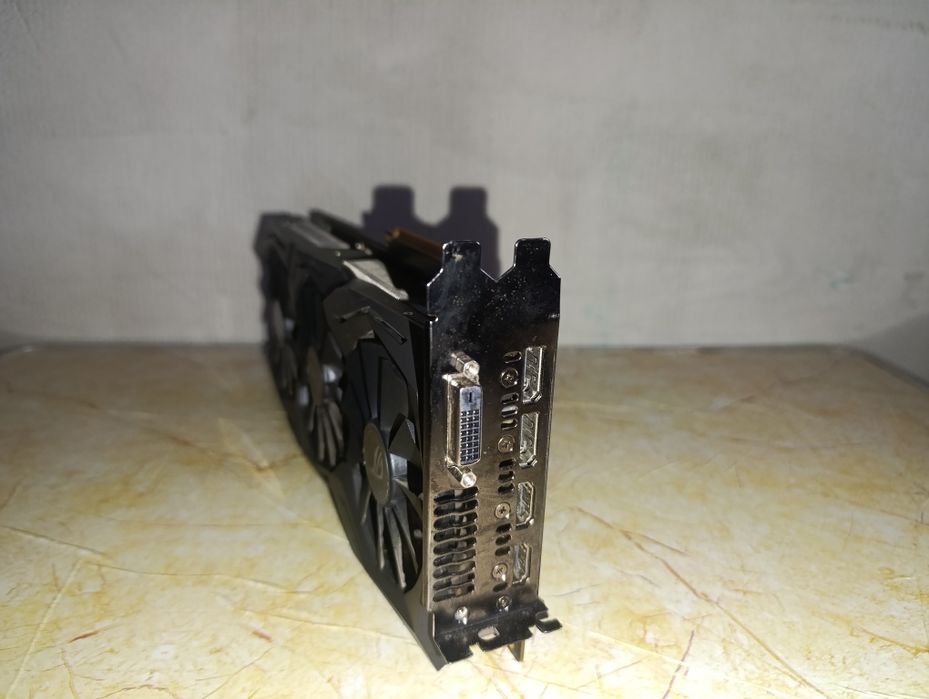 Asus Geforce Gtx 1070 Strix Rog