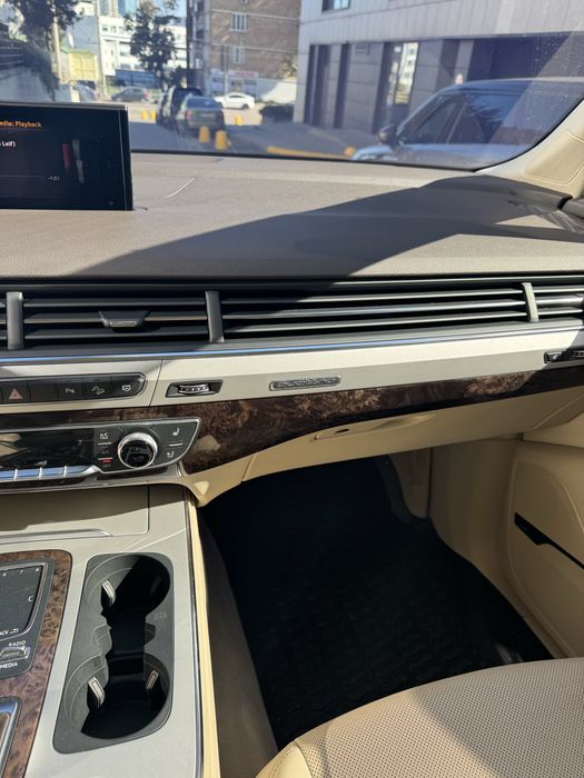 Декор салону audi q7 4m 2016-2019