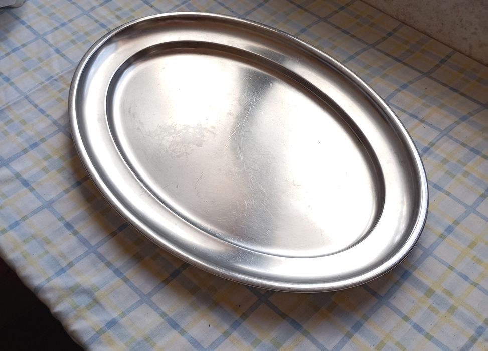 Travessa/Bandeja oval vintage em inox – estilo hotelaria/restauração