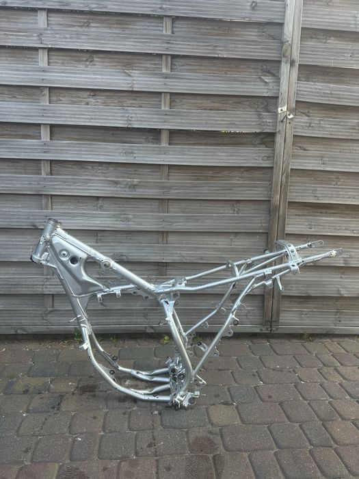 Rezerwacja Rama Yamaha Dt 125 z dokumentami