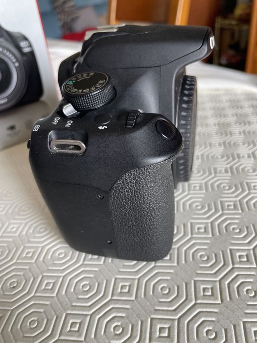 Canon eos 1200d