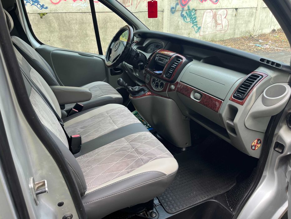 Оpel Vivaro Extra Long  Пасажир 9 місць В рідній фарбі!