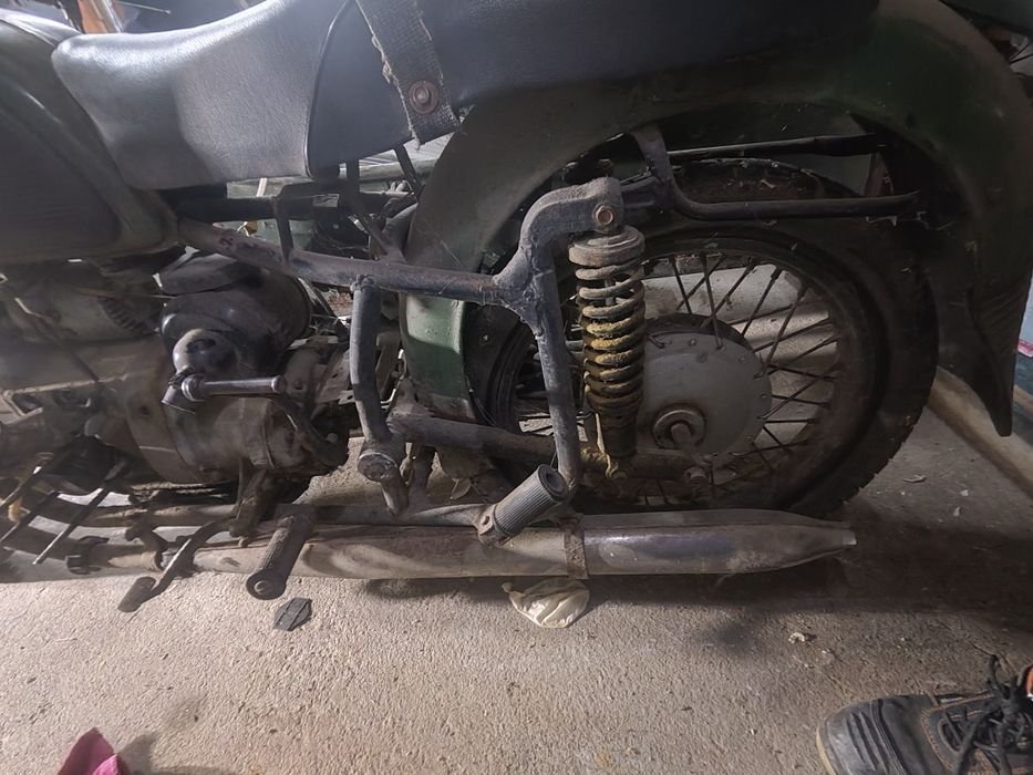 Dniepr k-650 z papierami