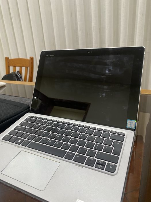 hp elite x2 1012 G2 in excellent condition64586488818306121