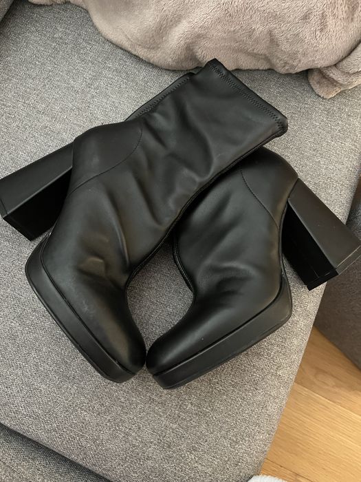 Botas Bershka como novas