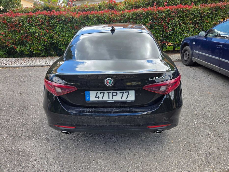 Alfa Romeo Giulia 2.2 Diesel AT8 Super | Nacional | Pele Camel | 118 mil km