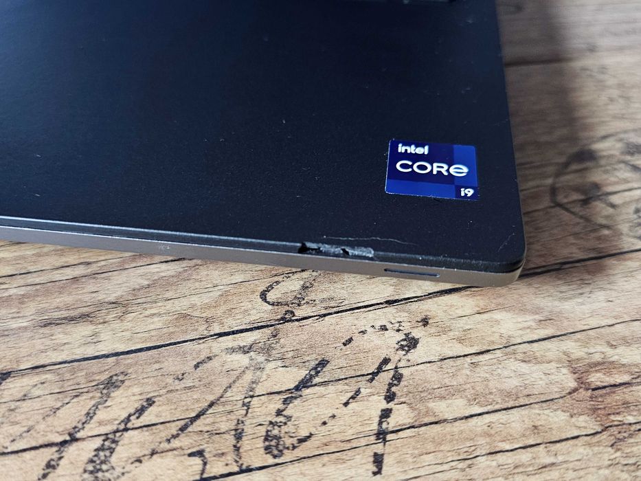 Stacja graficzna Dell Precision 7680 /i9-13950HX /32Gb / RTX3500 / 1Tb