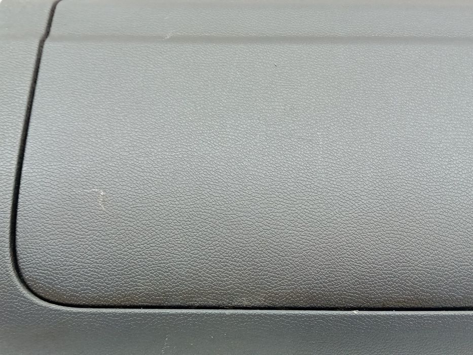 Porta luvas VOLKSWAGEN Golf V (1K1)