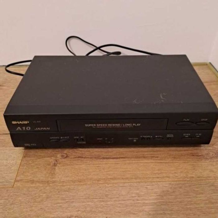 Відеомагнітофон Sharp AC-V10 в чудовому робочому стані
