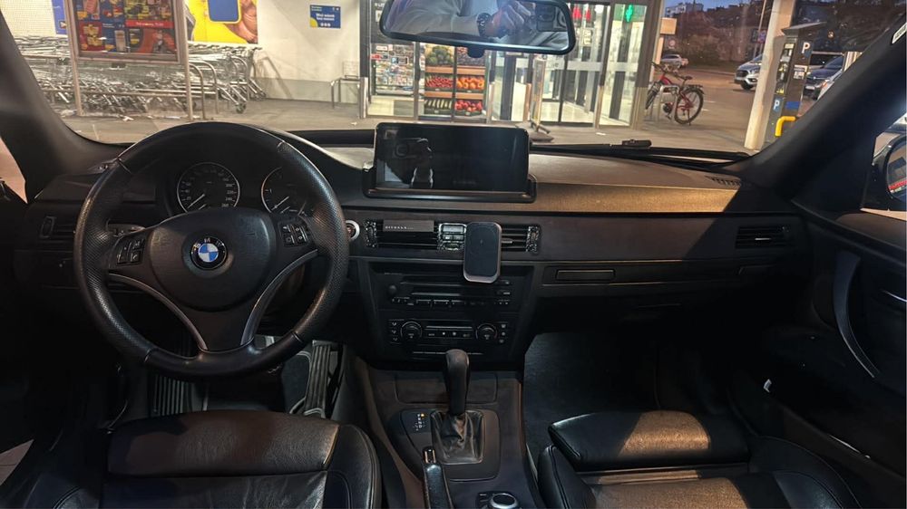 BMW E91 330XD 2006
