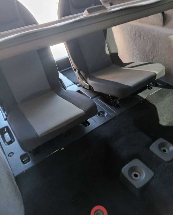 RENAULT GRAND Scenic-2 7 місць 1.6-16v 2004