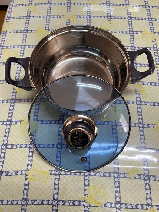 Tachos em aço inoxidável com tampa em metal e vidro - várias dimensões