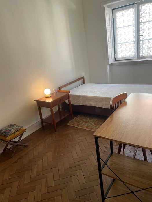 2 Quartos para alugar em Campo de Ourique