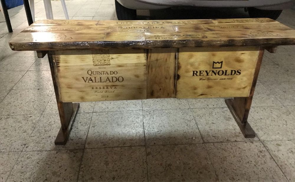 Banco de madeira