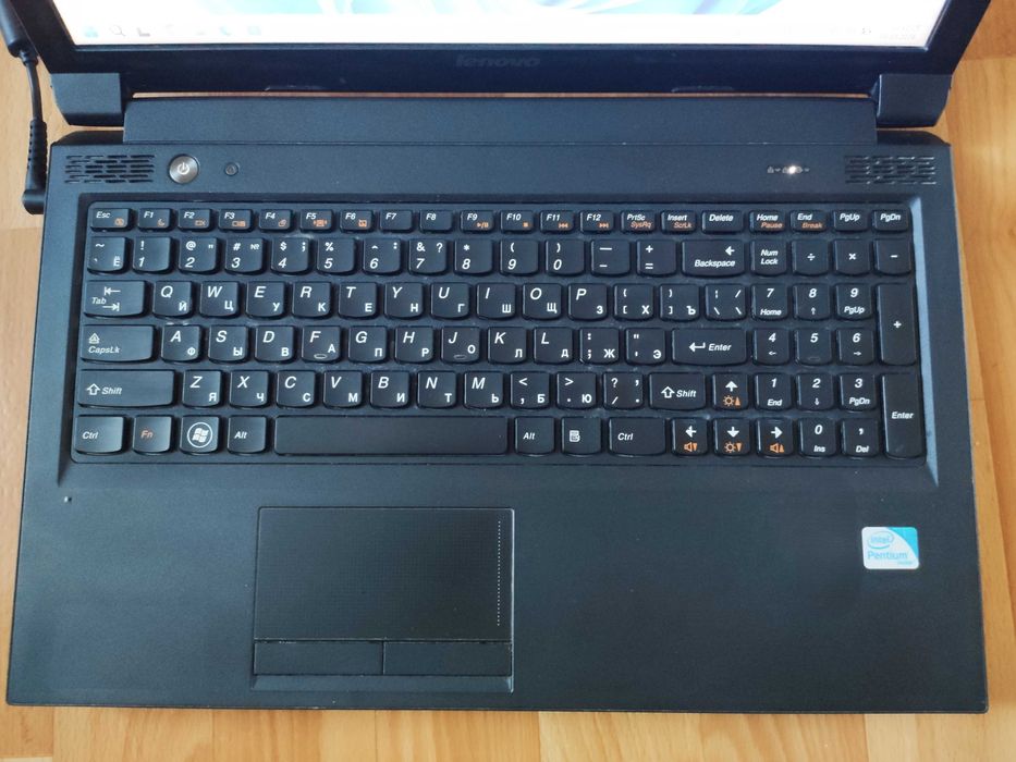 Lenovo B570e дві відеокарти , SSD , Win- 11 , як новий