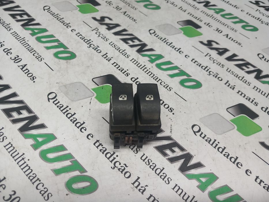 Comando / botão / interruptor vidros frente esquerdo RENAULT Megane II