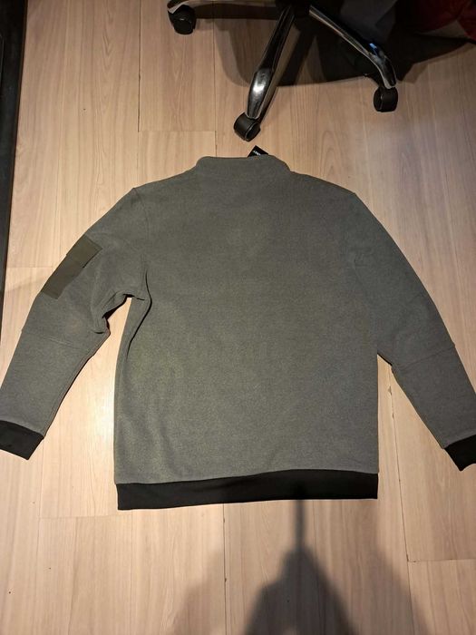 Bluza z zamkiem - nowa z metka