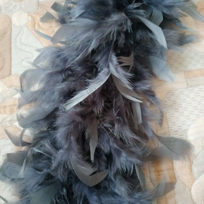 Боа Claire's з натурального пір'я, 2м