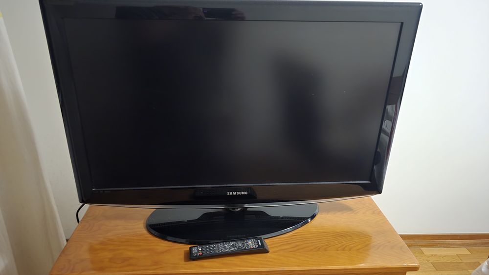 TV Samsung 40" AVARIADA