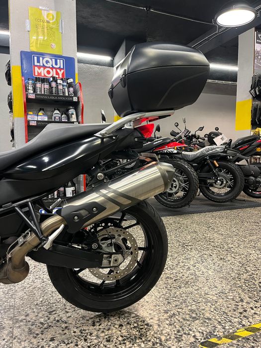 BMW F 800 R de 2017 Optimo estado Top Case BMW 18.750 Kms