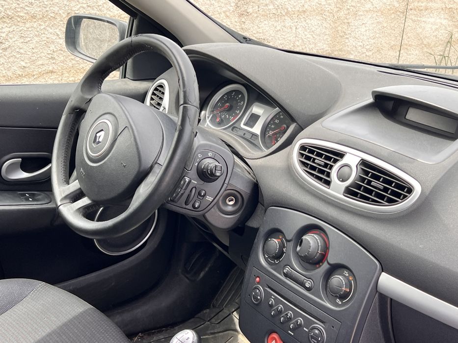 Renault Clio III 1.2 16v 2008