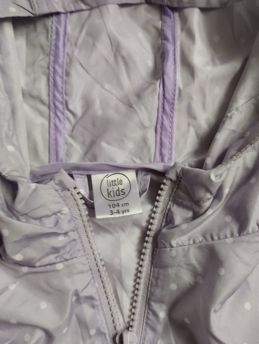 Вітровка для дівчинки