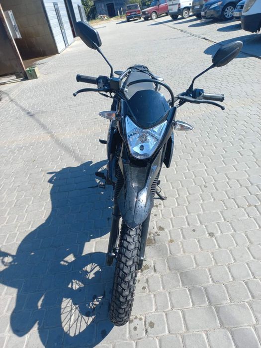 Продам мотоцикл Loncin