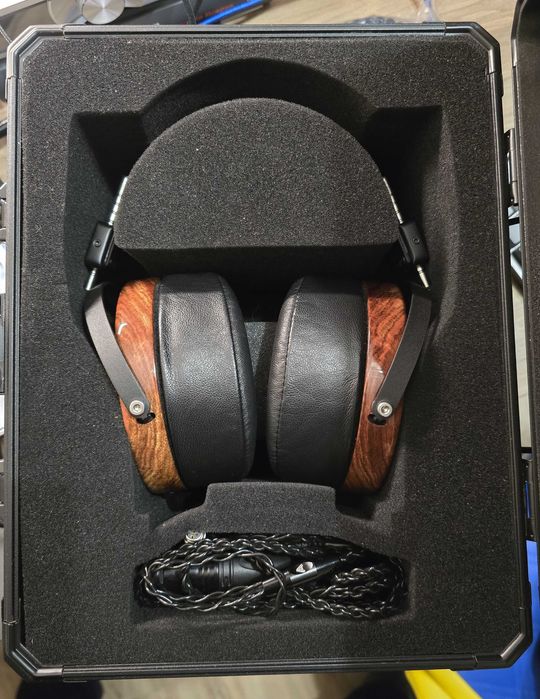 Audeze LCD-2 в ідеальному стані