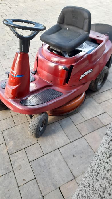 Traktorek kosiarka toro