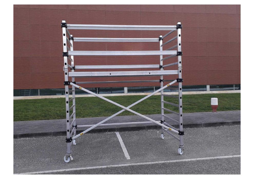 Andaimes de Alumínio Profissionais Certificados ( Fabrico Nacional)