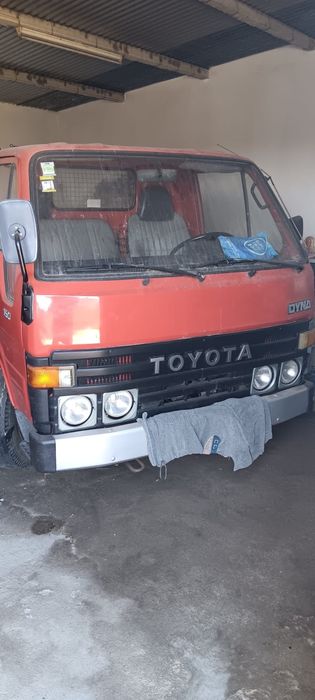 Carrinha Toyota Dyna 150