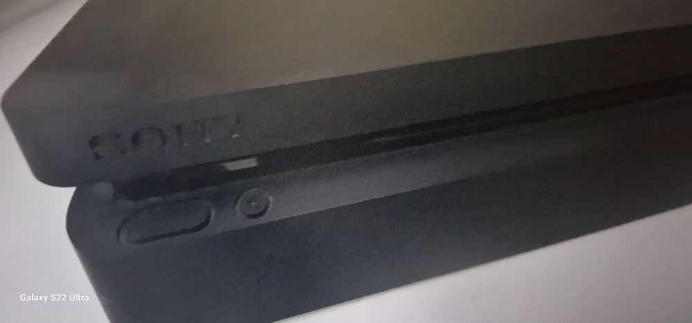 Ps4 com comandos como nova