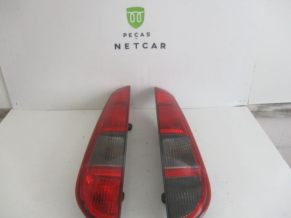 Farol farolim Ford focus SW 2005