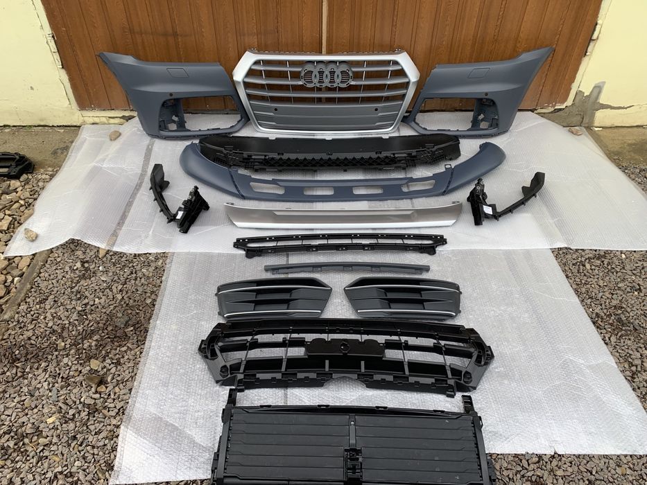 Решетка бампера Audi Q5