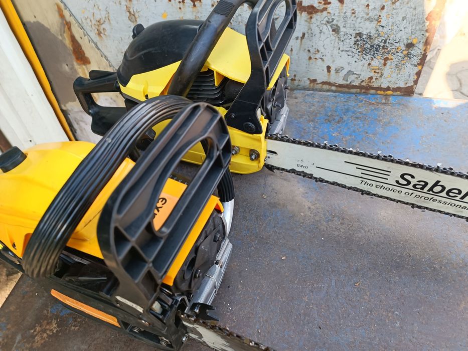 Бензопила мощность 1600 Вт(2,5 л.с)