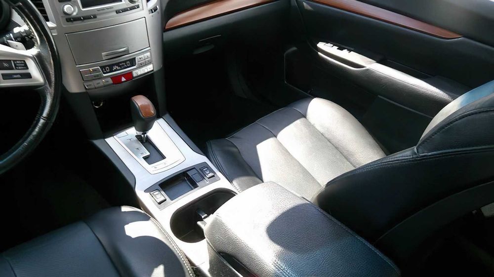 Subaru Outback Limited      2013