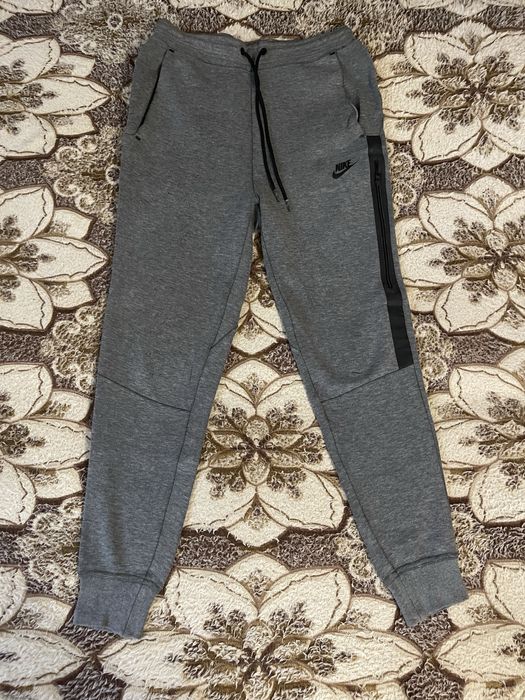 Спортивные штаны nike tech fleece