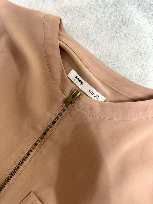 Sinsay XS bluzka 100% wiskoza, beż nude, zamek + kieszenie