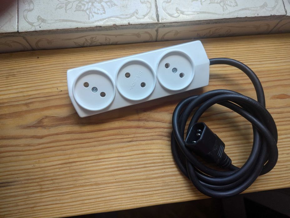 Кабель для ИБП БДЖ UPS зі звичайной розеткой, 10 А