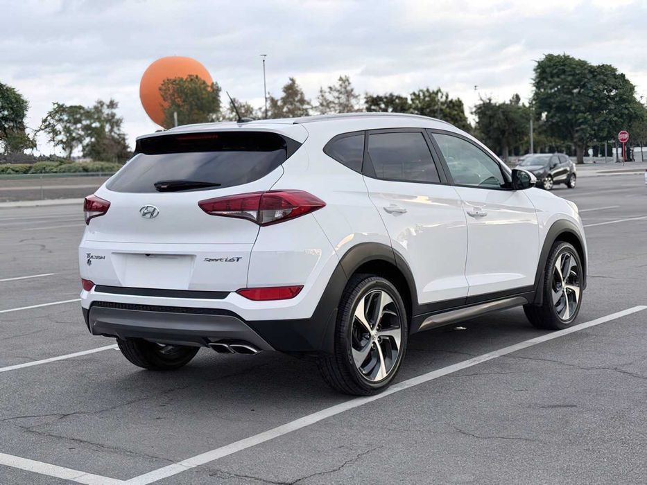 Hyundai Tucson      2016