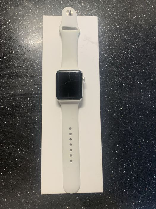 Продам неробочий apple watch