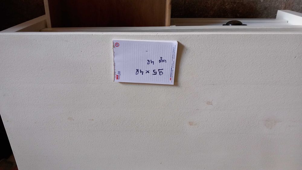 Stolik,ława drewniana stan db-kilka sztuk.
