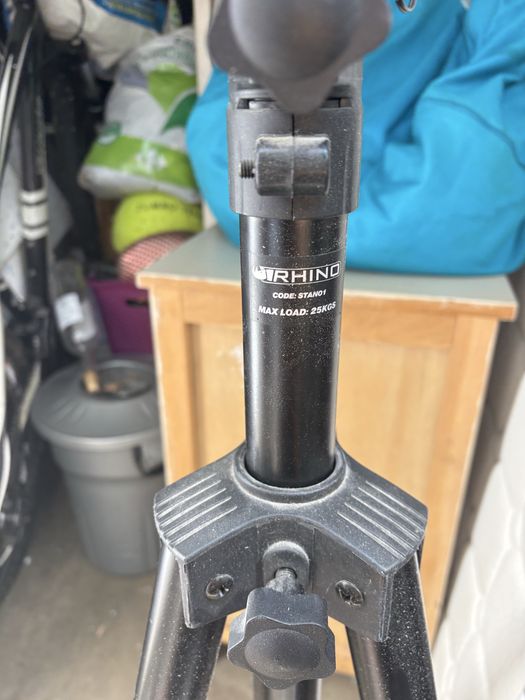 2 × statyw głośnikowy Rhino STAN01 – udźwig 25 kg