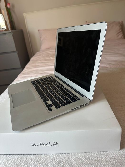 MacBook Air 13”
