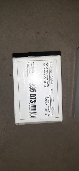 Uchwyty podstawy bagażnika Cruz  do Passata B8 Golf V i VI