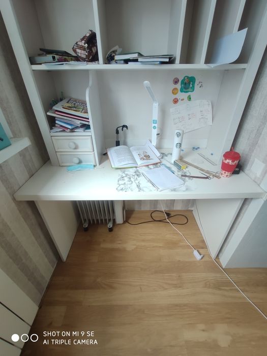 Стенка, школьный уголок, письменный стол